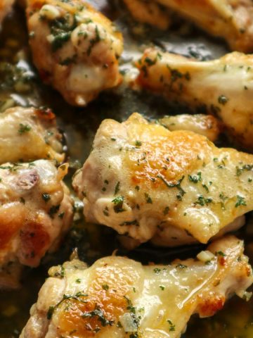 The featured image for garlic butter wings.